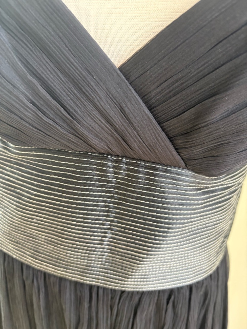 Catherine Malandrino Black Pleated Mini Dress with Waistband 100% silk - Picture 3 of 5